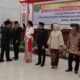 Pj Bupati Barito Selatan, Dr. H. Deddy Winarwan, M.Si, CRGP, CGCAE, memberikan ucapan selamat kepada H. M. Farid Yusran yang kembali menjabat sebagai Ketua DPRD Barito Selatan untuk kedua kalinya dalam periode 2024-2029. (foto: DINAMIKA KALTENG/mas)