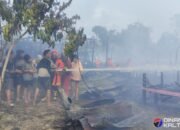 Kebakaran Ludeskan Empat Rumah di Desa Danau Sadar