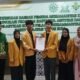 Para peserta Musyawarah Daerah (Musda) IX Pemuda Muhammadiyah Barito Selatan berfoto bersama usai pelantikan pengurus baru Ikatan Pelajar Muhammadiyah (IPM) Barito Selatan di Aula Masjid Attaqwa, Buntok, Sabtu (16/11/2024) (foto: DINAMIKA KALTENG/bayu ilmiawan)