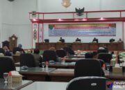 3 Fraksi DPRD Barsel Terima RAPBD TA 2025 untuk Dibahas Lebih Lanjut