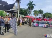 Pj Bupati Barsel Resmi Melepas Parade Natal 2024