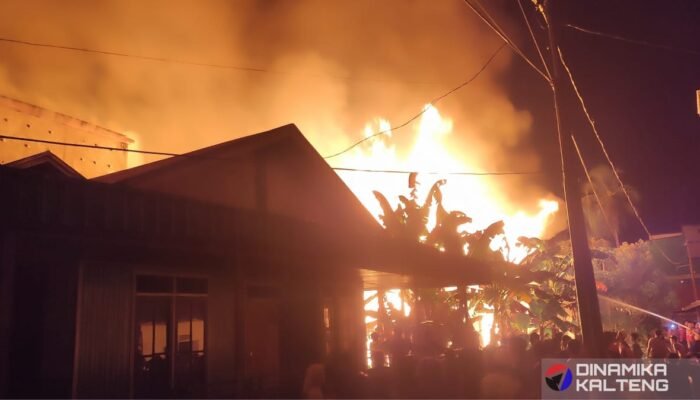 Puluhan Bangunan di Pasar Terowongan Buntok Hangus Terbakar pada Rabu Dini Hari