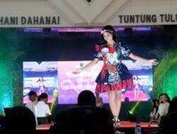119 Peserta Ramaikan Fashion Show Wastra Barito Selatan