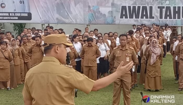 Pj Bupati Barsel Pimpin Apel Gabungan, Tekankan Disiplin dan Transformasi Digital