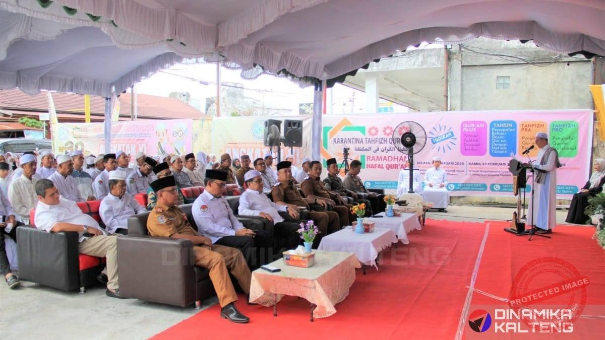 Suasana pembukaan Karantina Tahfiz Al-Qur’an Angkatan VI yang dihadiri pejabat daerah dan peserta tahfiz. (foto: DINAMIKA KALTENG/dok)