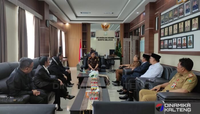 Bupati dan Wabup Kunjungi Kajari Barsel