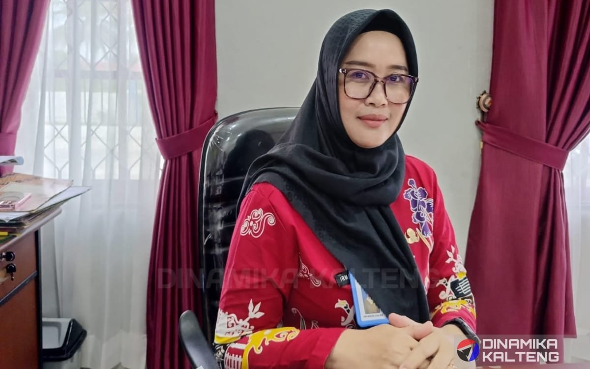Kepala Bidang Hubungan Industrial dan Jamsostek pada Dinas Transmigrasi dan Tenaga Kerja Barito Selatan, Irma Marlina (foto: DINAMIKA KALTENG/HBI)