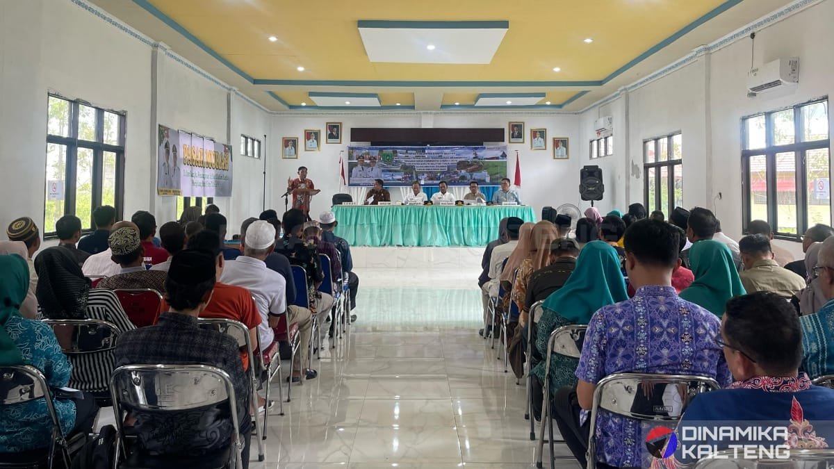 Suasana Musrenbang Kecamatan Jenamas yang dihadiri Bupati dan Wakil Bupati Barito Selatan bersama jajaran pemerintah daerah serta masyarakat setempat. (foto: DINAMIKA KALTENG/mas)