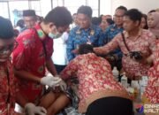 HUT Ke-51 PPNI Gelar Sunatan Massal, Dibuka Secara Resmi oleh Asisten I Setda Barsel