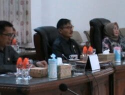 Ketua DPRD Pimpin Rapat Banmus, Bahas Jadwal Kegiatan bulan April 2025