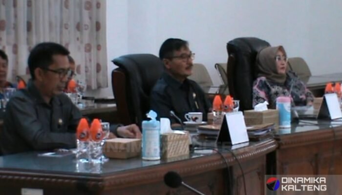 Ketua DPRD Pimpin Rapat Banmus, Bahas Jadwal Kegiatan bulan April 2025