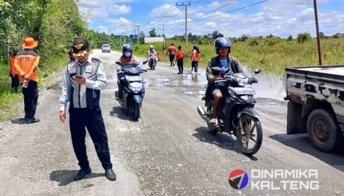 Dishub Barsel Intensif Pantau Jalan Tergenang Banjir di Jalur Trans Kalimantan