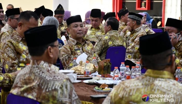 Bupati Barsel Hadiri Upacara Puncak Harjad ke-73 HSU di Amuntai