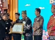 Bupati Barsel Terima Penghargaan Revitalisasi Bahasa Daerah dari Mendikdasmen