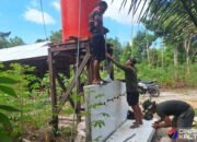 Siapkan Distribusi Air Bersih, Satgas TMMD Kodim 1012/Buntok Pasang Instalasi Pipa di Wungkur Baru