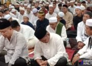 Bupati dan Wabup Barsel Tunaikan Shalat Idul Adha Bersama Warga di Masjid Agung Buntok