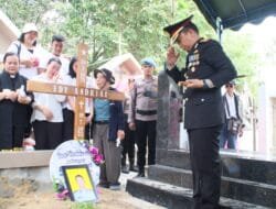 Berikan Penghormatan Terakhir, Polres Barsel Gelar Upacara Pemakaman Aiptu Edy Andrias