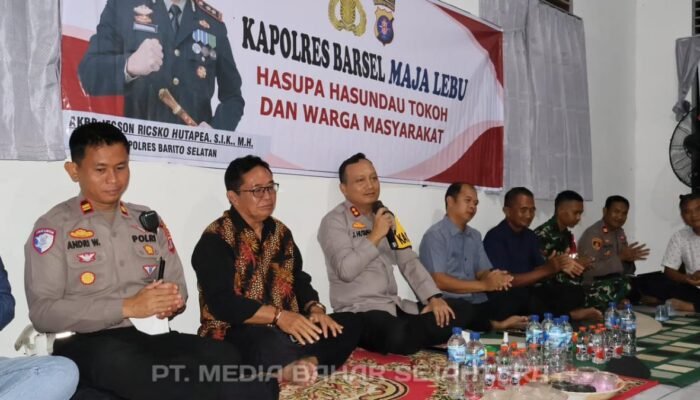 Penuh Kehangatan Bersama Warga, Kapolres Barsel Maja Lebu di Desa Kalahien