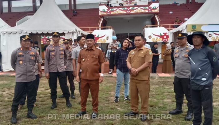 Wabup Barsel Tinjau Kesiapan Barsel Expo 2025, Pastikan Acara HUT ke-66 Berjalan Meriah