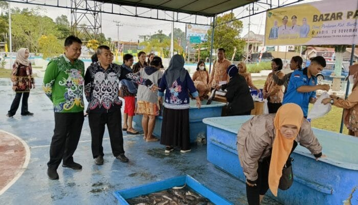 Asisten II Setda Barsel Tegaskan Pentingnya Bazar Pangan Murah untuk Stabilitas Harga dan Penguatan Ekonomi Nelayan