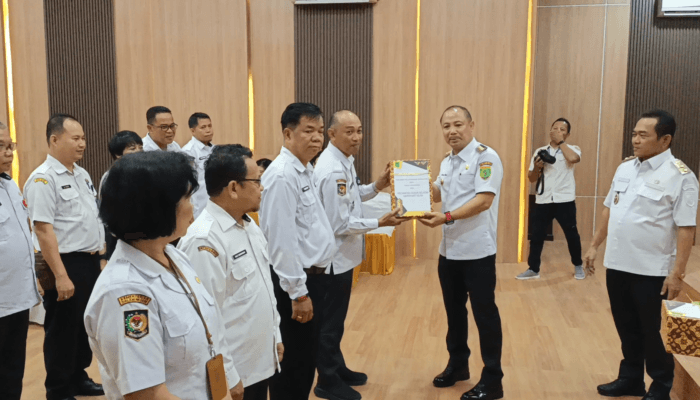 Bupati dan Wabup Barsel Serahkan DPA 2026, Nilai Kinerja Perangkat Daerah Meningkat
