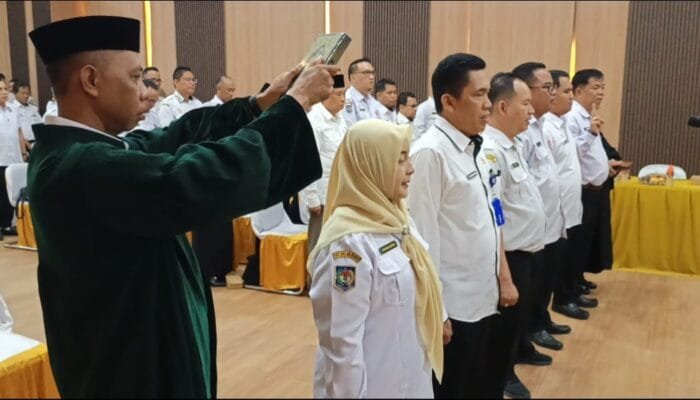 Bupati Barsel Lantik Enam Kepala Dinas