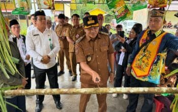 Wakil Bupati Barsel Resmikan Balai Basarah Kayun Bangun Mabuan‎