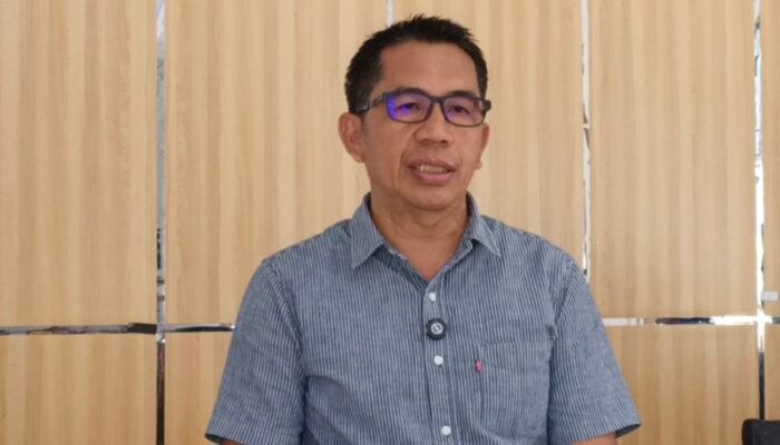 Wakil Ketua I DPRD Barsel Hadiri Penyerahan Kartu Huma Betang Sejahtera di Kecamatan Dusun Selatan