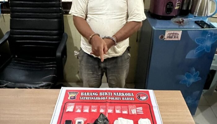 Satresnarkoba Polres Barsel Amankan Pria 56 Tahun dengan 16 Paket Sabu