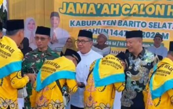 Bupati Barsel Lepas 84 Jemaah Haji di Masjid Agung Baiturrahman Buntok