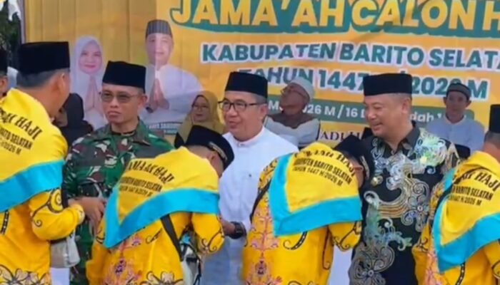 Bupati Barsel Lepas 84 Jemaah Haji di Masjid Agung Baiturrahman Buntok
