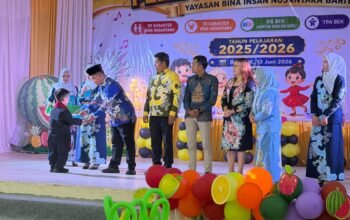 Pelepasan Siswa SD dan TK Karakter Yayasan Bina Insan Nusantara Meriah dengan Pentas Seni