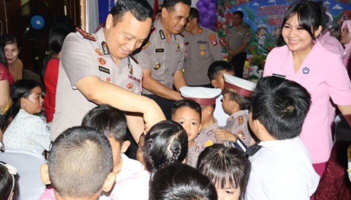 Kapolres Barito Selatan Lepas 31 Peserta Didik TK Kemala Bhayangkari Cabang 16 Buntok