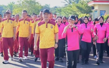 Semarak HUT Bhayangkara ke-80, Polres Barito Selatan Gelar Jalan Sehat dan Lomba Hiburan, Pererat Kebersamaan Internal
