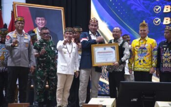 Bupati Eddy Raya Samsuri Terima Penghargaan BNN RI, Komitmen Barsel Perangi Narkoba Makin Tegas