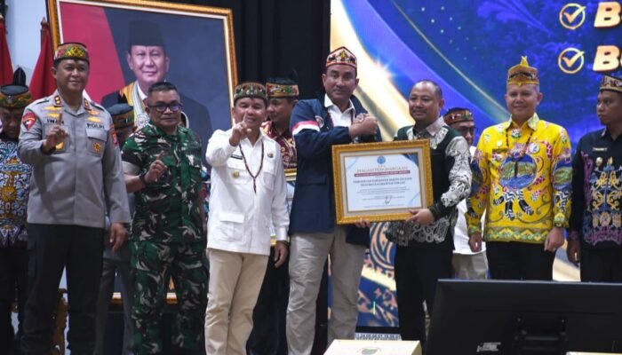 Bupati Eddy Raya Samsuri Terima Penghargaan BNN RI, Komitmen Barsel Perangi Narkoba Makin Tegas