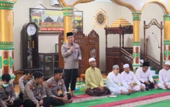 Jumat Curhat Jadi Momen Perpisahan, Kapolres Barsel Pamit kepada Jamaah Masjid Baiturrahman