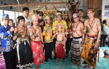 Wabup Barsel Hadiri HUT ke-3 Balai Adat Ngebas Baya, Ajak Generasi Muda Lestarikan Budaya Leluhur