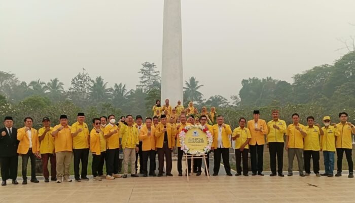 HUT ke-62 Golkar, Eddy Raya Samsuri Pimpin Ziarah ke TMP Abdi Kencana: Tegaskan Komitmen Tetap di Hati Rakyat