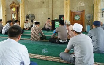 Kapolres Barsel Gelar Jumat Curhat di Masjid As Sunnah, Warga Keluhkan Knalpot Brong hingga Penjualan BBM