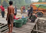 Musim Kemarau, Pemkab Barsel Salurkan 272.600 Liter Air Bersih Gratis ke 16 Desa dan Kelurahan